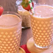 Papaya Strawberry Smoothie