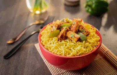 Paneer Taka-Tak MAGGI Noodles-Plating/Main Image