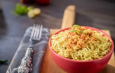 Paneer Bhurji Noodles Plating