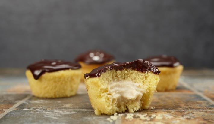 Boston Cream Pie Cupcakes